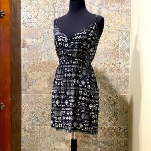 Rue21 Black and White Patterned Dress